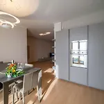 La N ° 1 - Spacious & Modern Ferienhaus