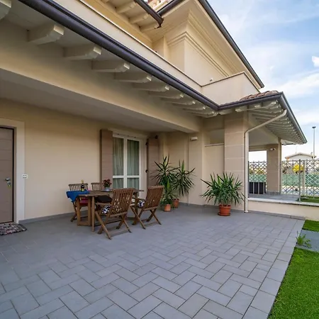 La N ° 1 - Spacious & Modern Ferienhaus *